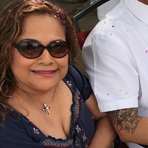 Meet your Posher, Inez